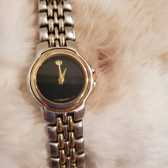 Ladies Movado - Picture 1 of 3
